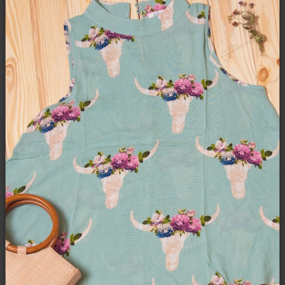 Mint Bull Head Blouse
